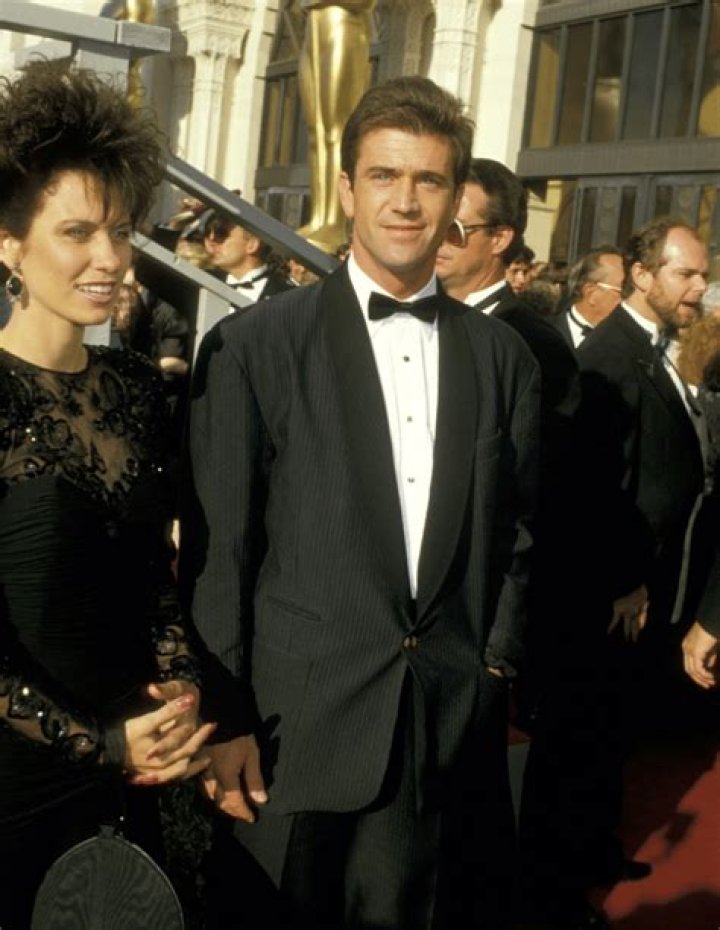 All About Robyn Moore Gibson's Net Worth: A Comprehensive Guide